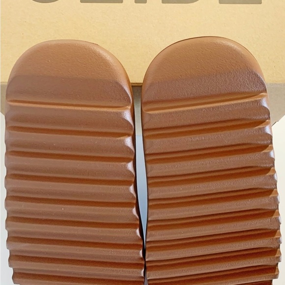 adidas ❌SOLD🎁Yeezy Slide Flax NEW Mens 10 - Picture 7 of 7